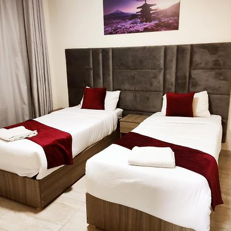 Golden Plaza Hotel Amman Buitenkant foto