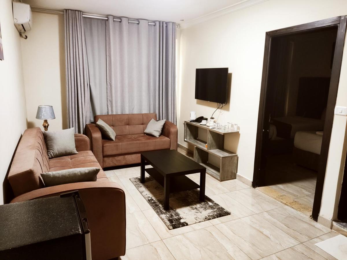 Golden Plaza Hotel Amman Buitenkant foto