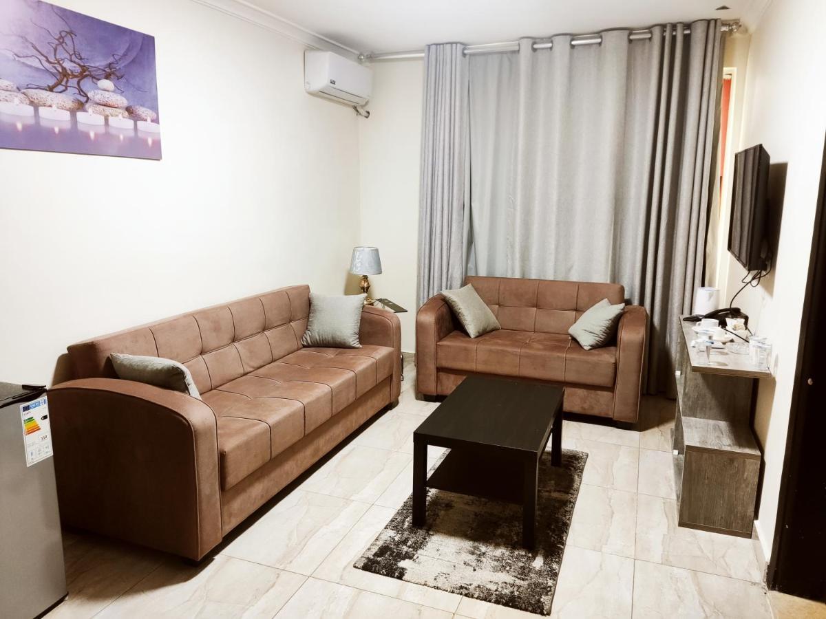 Golden Plaza Hotel Amman Buitenkant foto