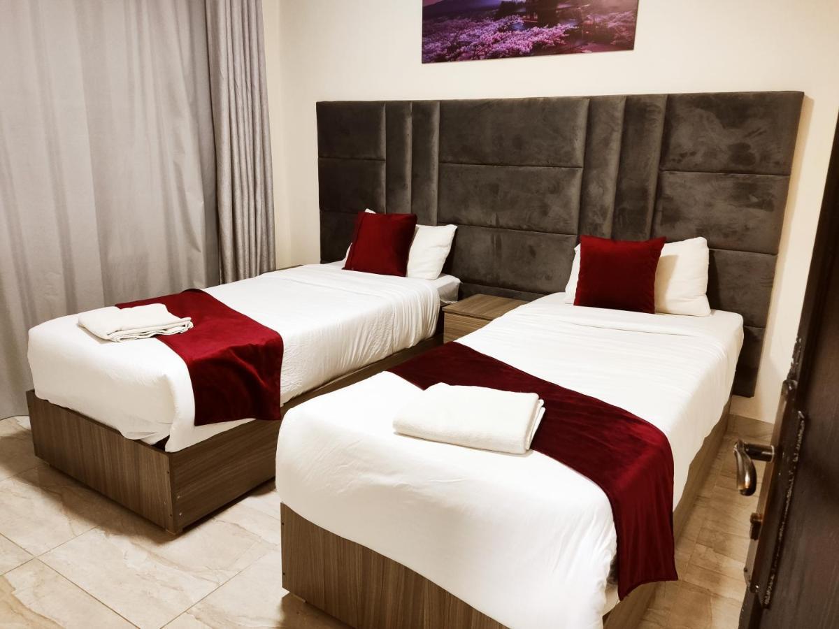 Golden Plaza Hotel Amman Buitenkant foto