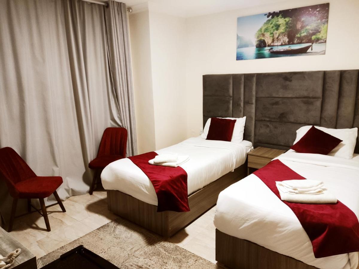 Golden Plaza Hotel Amman Buitenkant foto