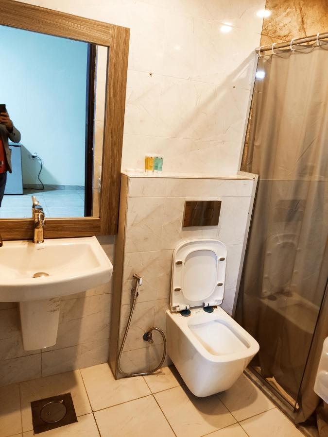 Golden Plaza Hotel Amman Buitenkant foto